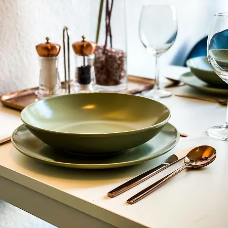 Fuer 3 Gaeste Messe- Und Citynah *