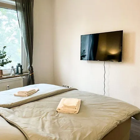 Fuer 3 Gaeste Messe- Und Citynah