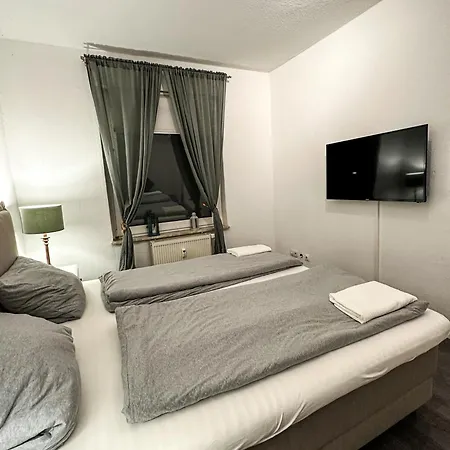 Fuer 3 Gaeste Messe- Und Citynah Appartement *